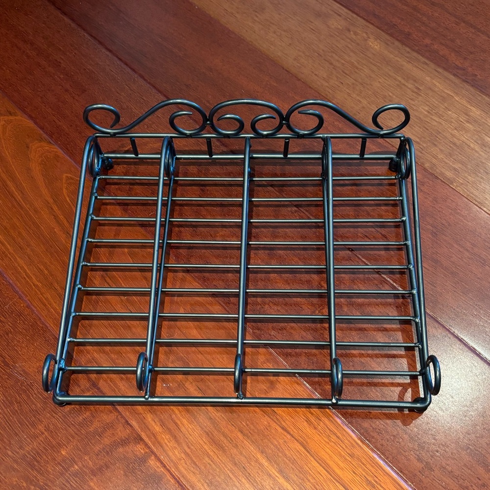 At Home America coated iron utensil holder, new